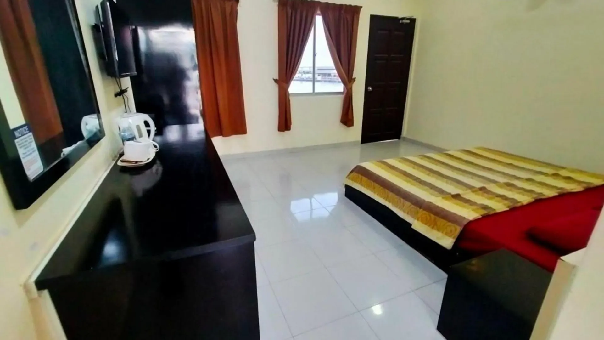 Capital O 91118 Chalet Seri Idaman Bayan Lepas 2*,