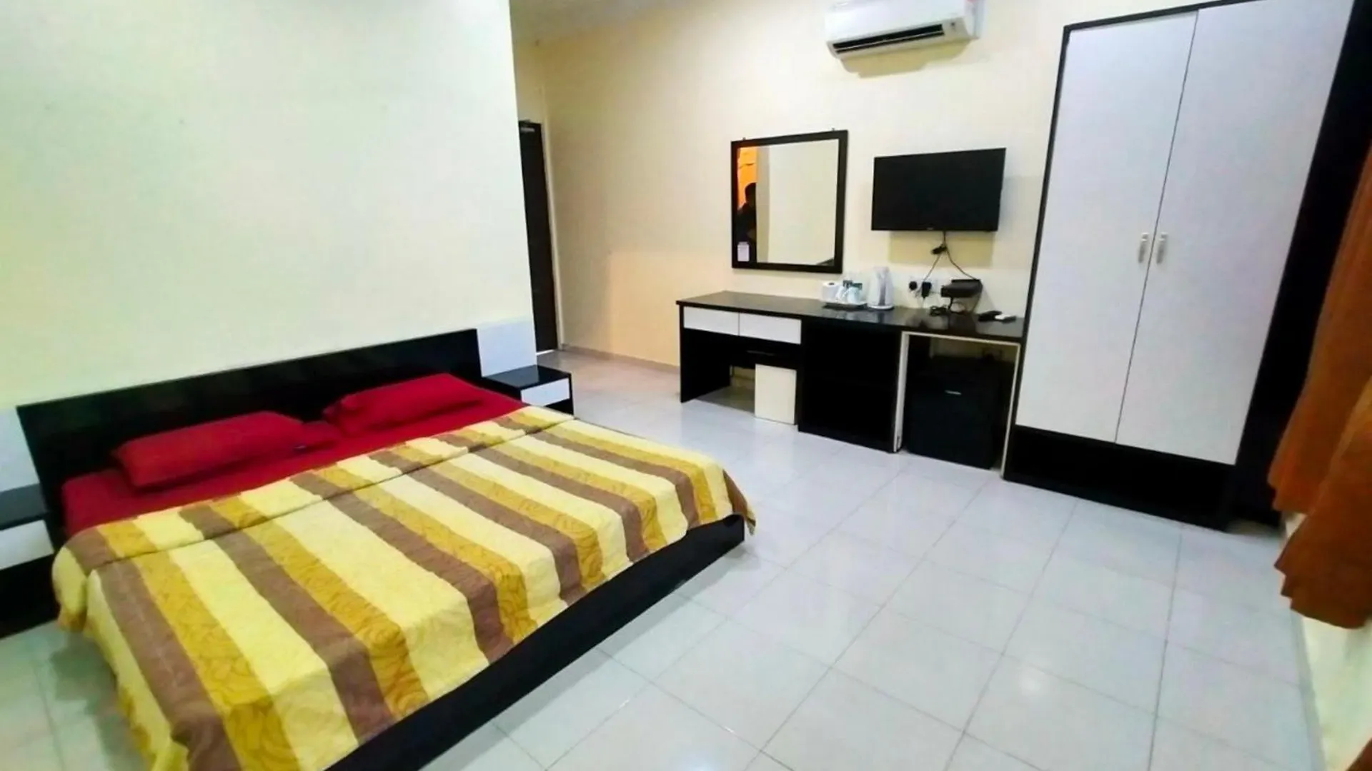 Capital O 91118 Chalet Seri Idaman Bayan Lepas