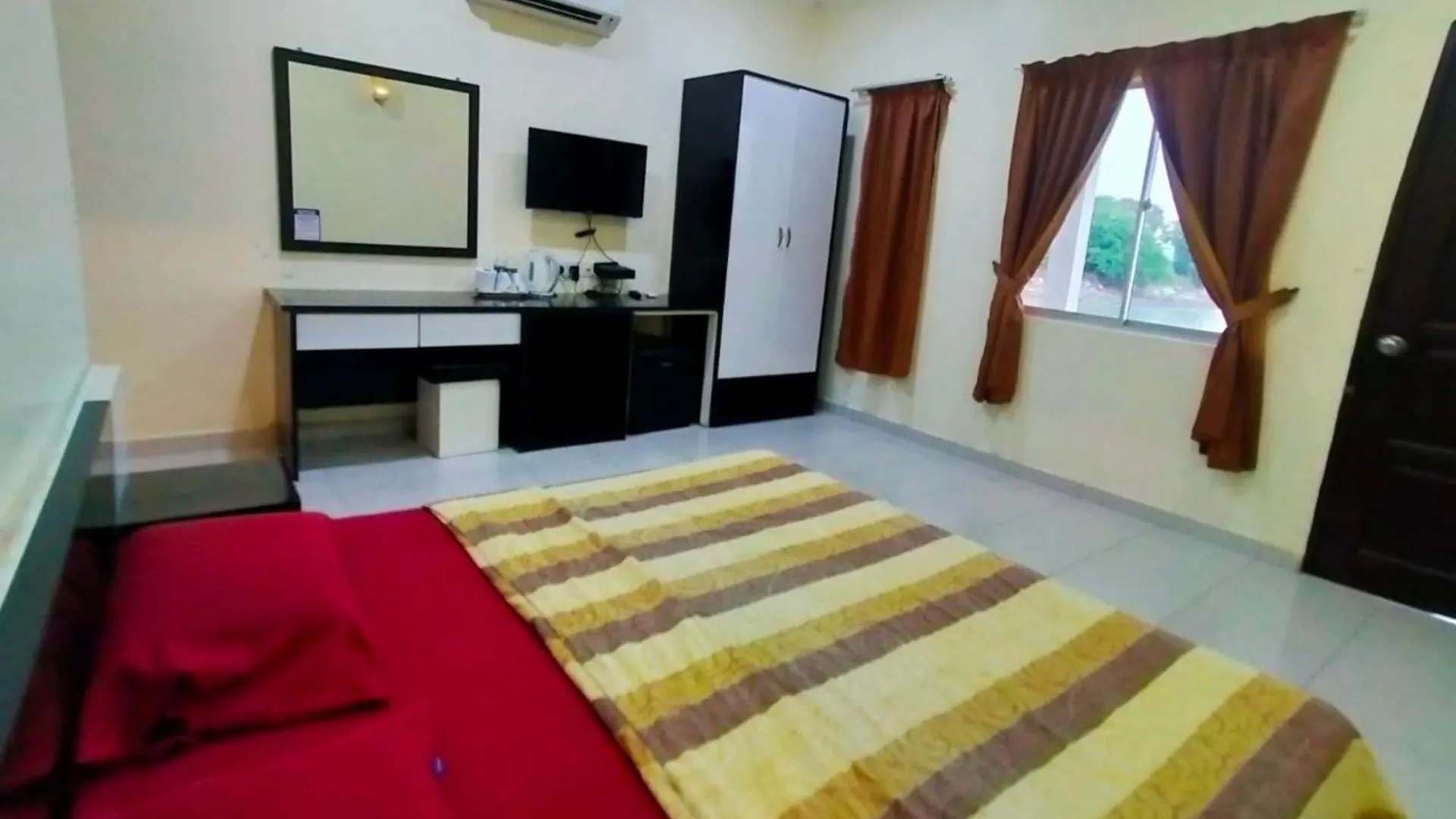 Capital O 91118 Chalet Seri Idaman بيان ليباس فندق