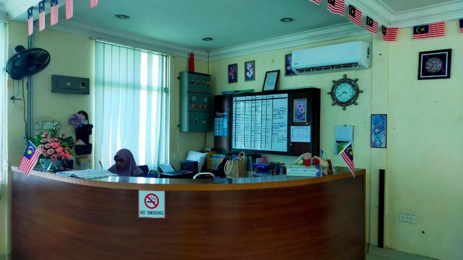 فندق Capital O 91118 Chalet Seri Idaman بيان ليباس